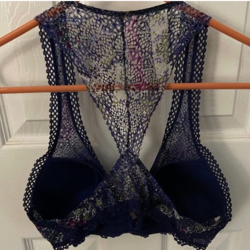 Victoria Secret Multicolored Bra Large.